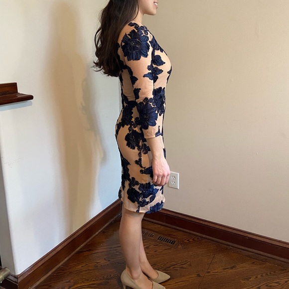 Navy and tan dress - Picture 2 of 4